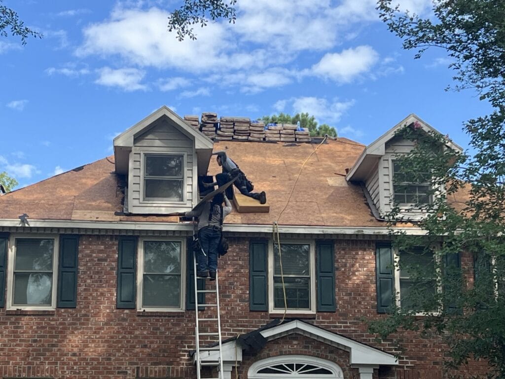 Re-roofing and Exterior Updates in Goose Creek's College Park Area