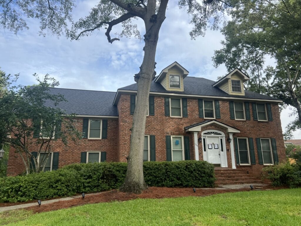 Re-roofing and Exterior Updates in Goose Creek's College Park Area